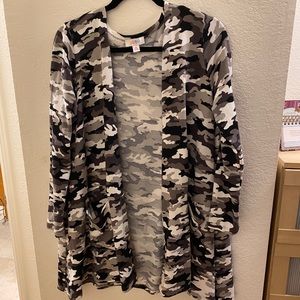 LuLaRoe Caroline Sweater Medium